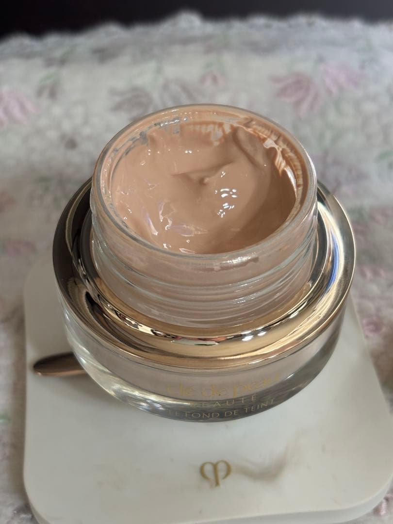 クレ・ド・ポー ボーテ ピンクオークル 10 クリームファンデーション 30g