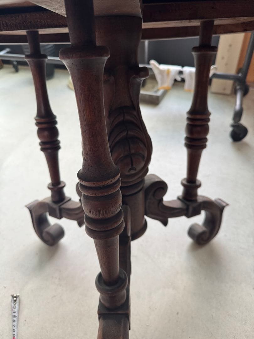 イギリスアンティーク⭐︎コーヒーテーブル