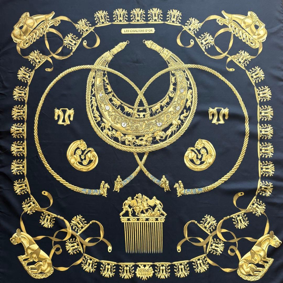 HERMES カレ 90 LES CAVALIERS D'OR 黄金の騎士