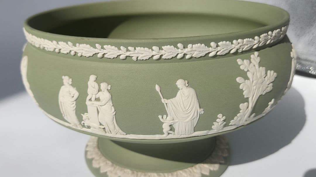 【未使用】英国ジャスパーウェアのペールグリーンのコンポート
