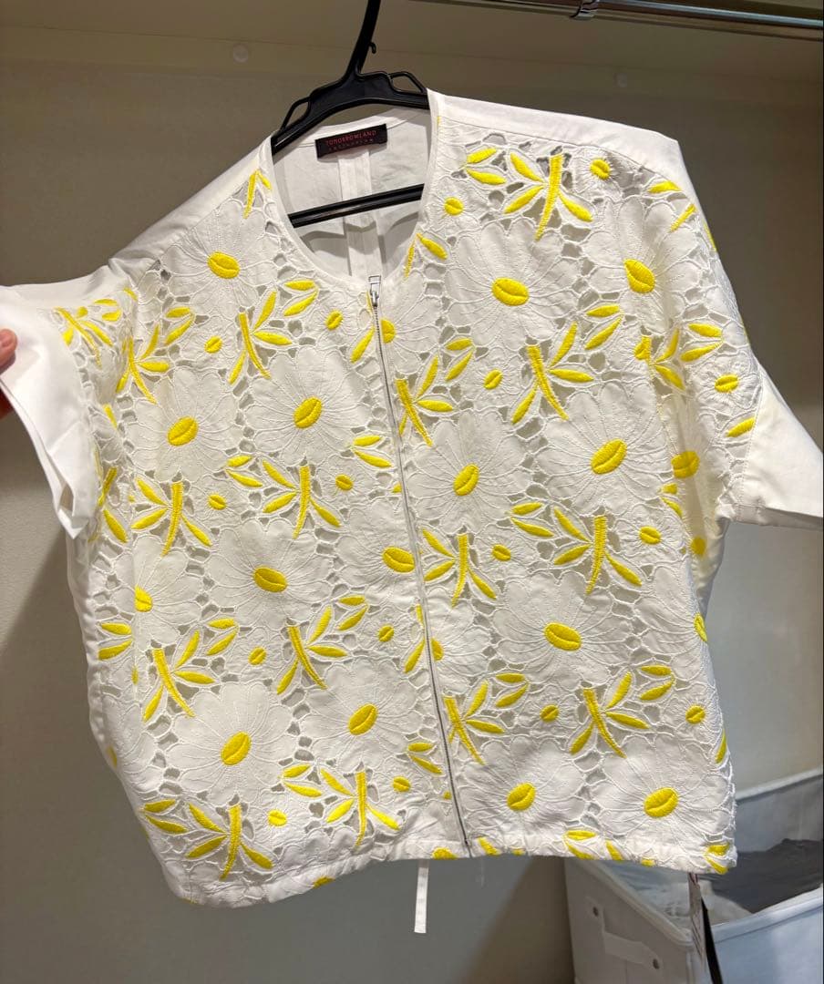 新品タグ付き/トゥモローランド/デイジーポップジップアップブラウス