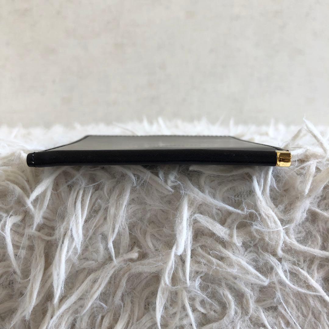 【極美品 コードバン】マネークリップ　黒　財布　本革　光沢　ゴールド金具