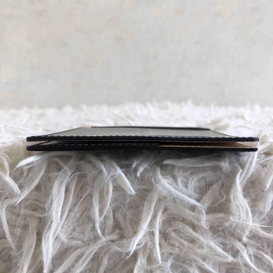 【極美品 コードバン】マネークリップ　黒　財布　本革　光沢　ゴールド金具