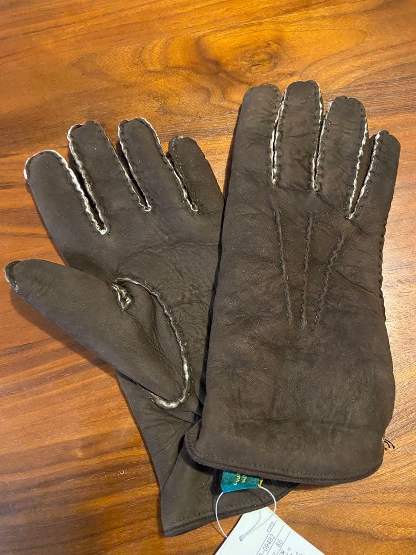【新品・未使用】IL BISONTE　羊革手袋