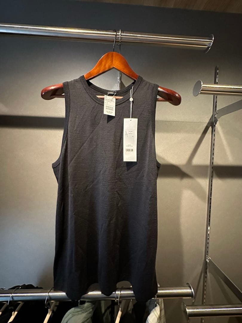 COMOLIコモリ25ssサマーウール タンクトップ　サイズ2