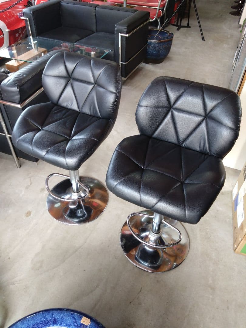 【直接引き取り限定】黒いカウンターチェア　2脚セット