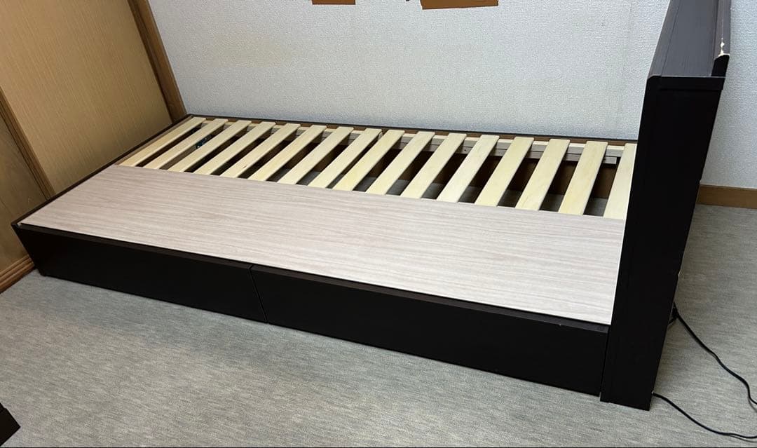 ベッドフレーム 収納 ライト付き