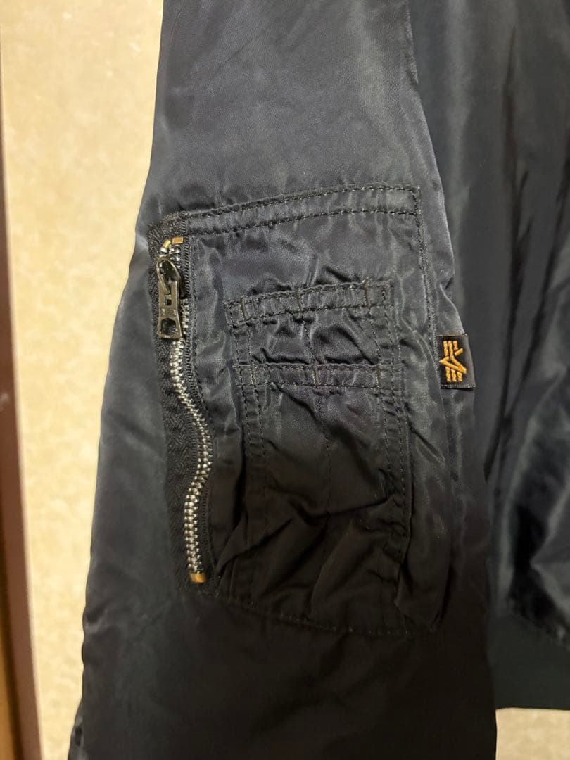 Alpha Industries MA-1 フライトジャケット ブラック