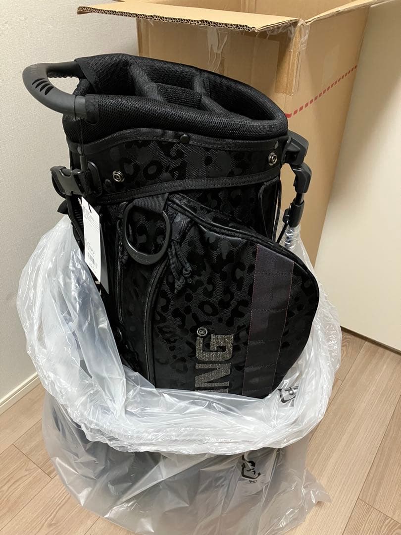 ブリーフィングキャディバック、ヘッドカバーセット