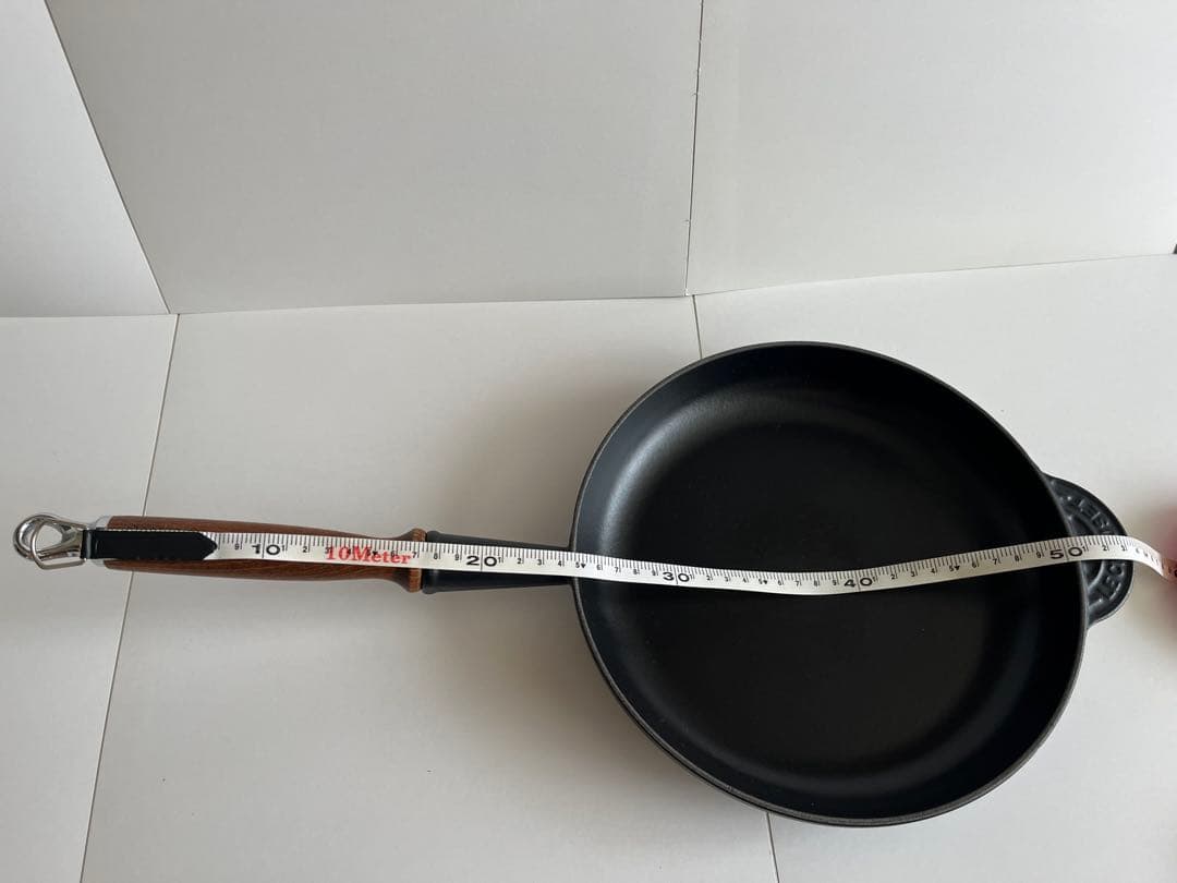 廃盤　ルクルーゼ　フライパン　ウッドハンドル　25cm マットブラック