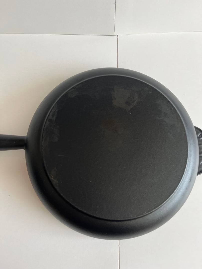 廃盤　ルクルーゼ　フライパン　ウッドハンドル　25cm マットブラック