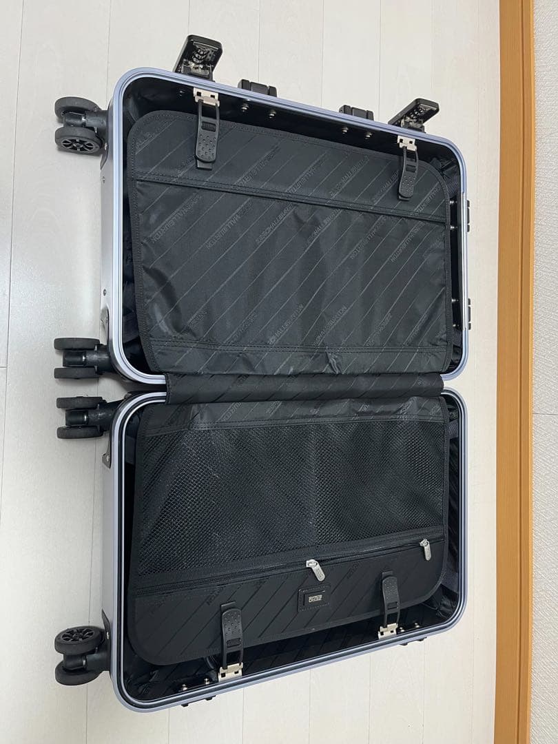 ゼロハリバートン　アルミ　スーツケース　機内持ち込みサイズ