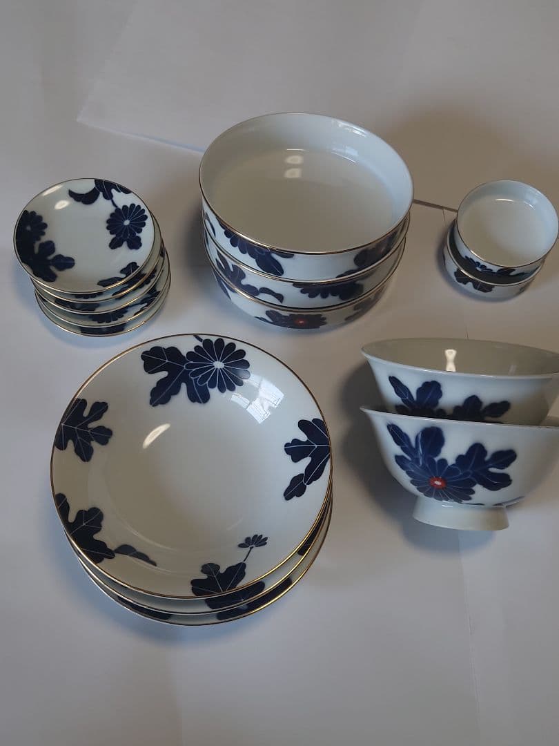 オールド　有田焼　深川製磁　 菊柄 和食器 5種類 計15皿