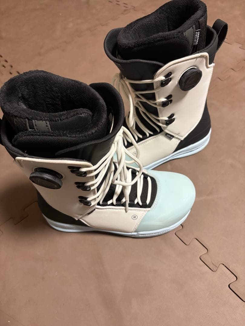 RIDE FUSE スノーボードブーツ US9 27cm 美品　ホワイトミント
