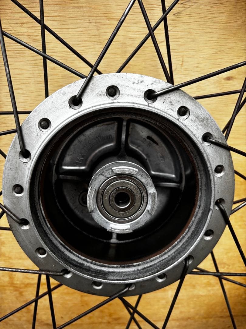 スーパーカブAA01　ホイールタイヤセット17インチ　当時物　旧車