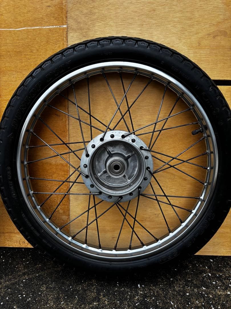 スーパーカブAA01　ホイールタイヤセット17インチ　当時物　旧車