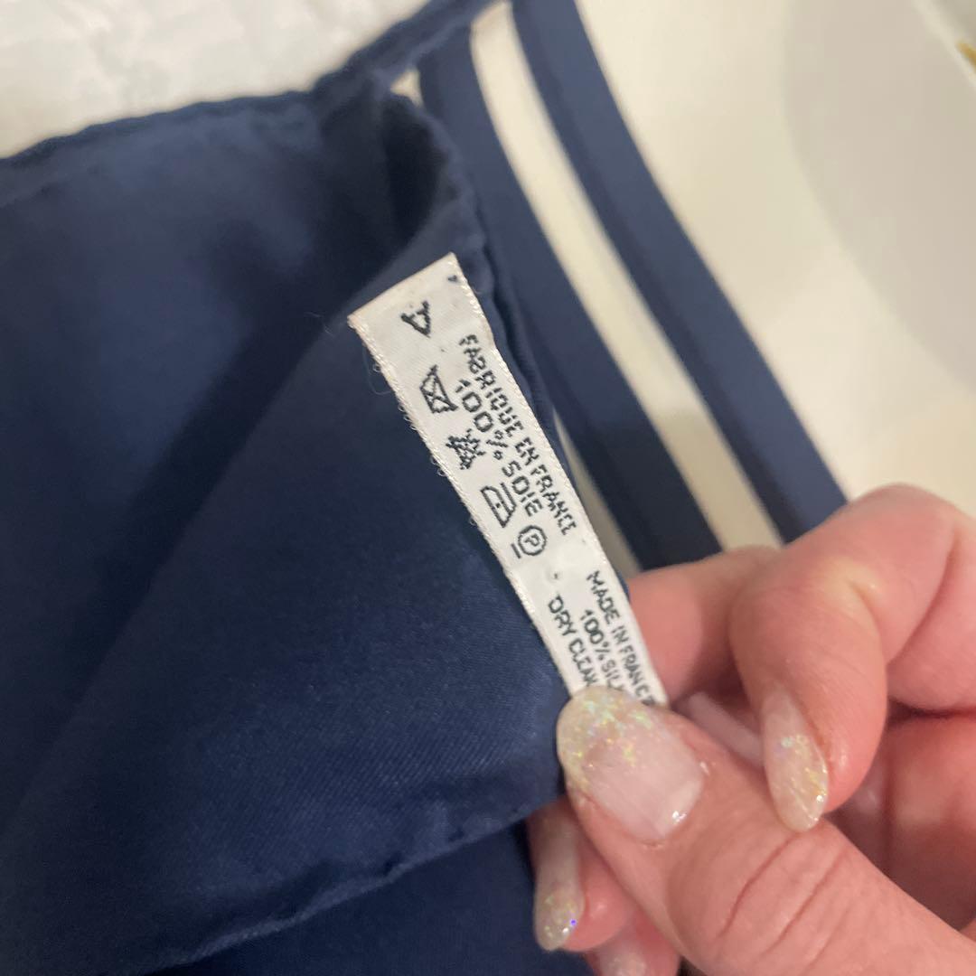 エルメス　シルクスカーフ ネイビー
