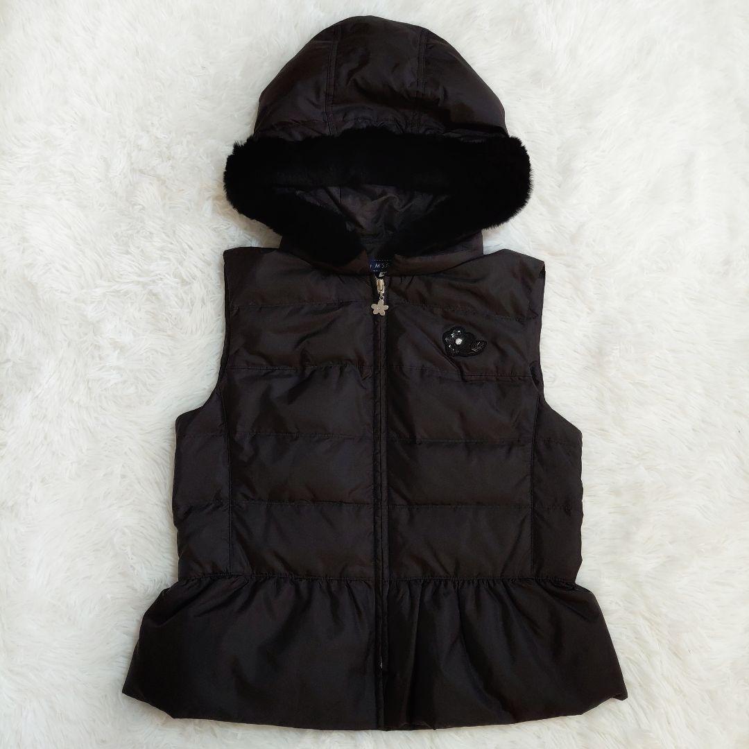 エムズグレイシー　ダウンベスト　フラワー刺繍 フーデット　ファー付き　ペプラム