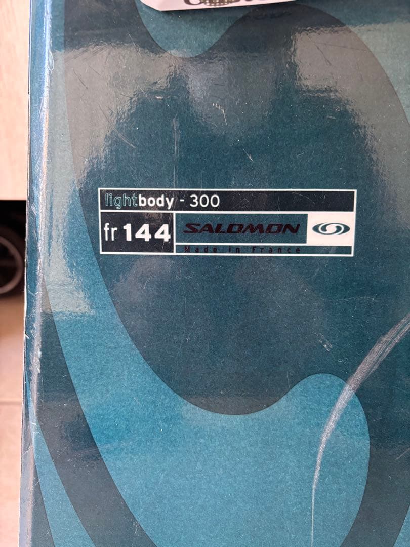 Salomon Lightbody 300 fr 144 スノーボード