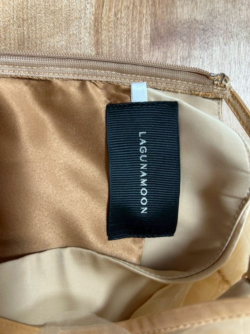 ラグナムーン Ｓ LADYチュールドッキングコクーンワンピース