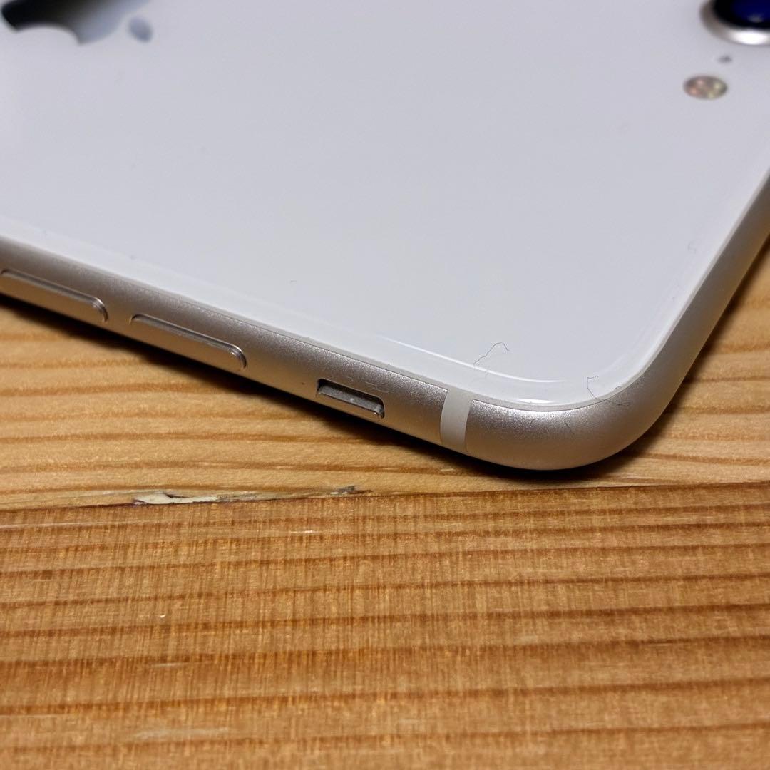 バッテリー新品　iPhoneSE第3世代64GB SIMフリー yy17700a