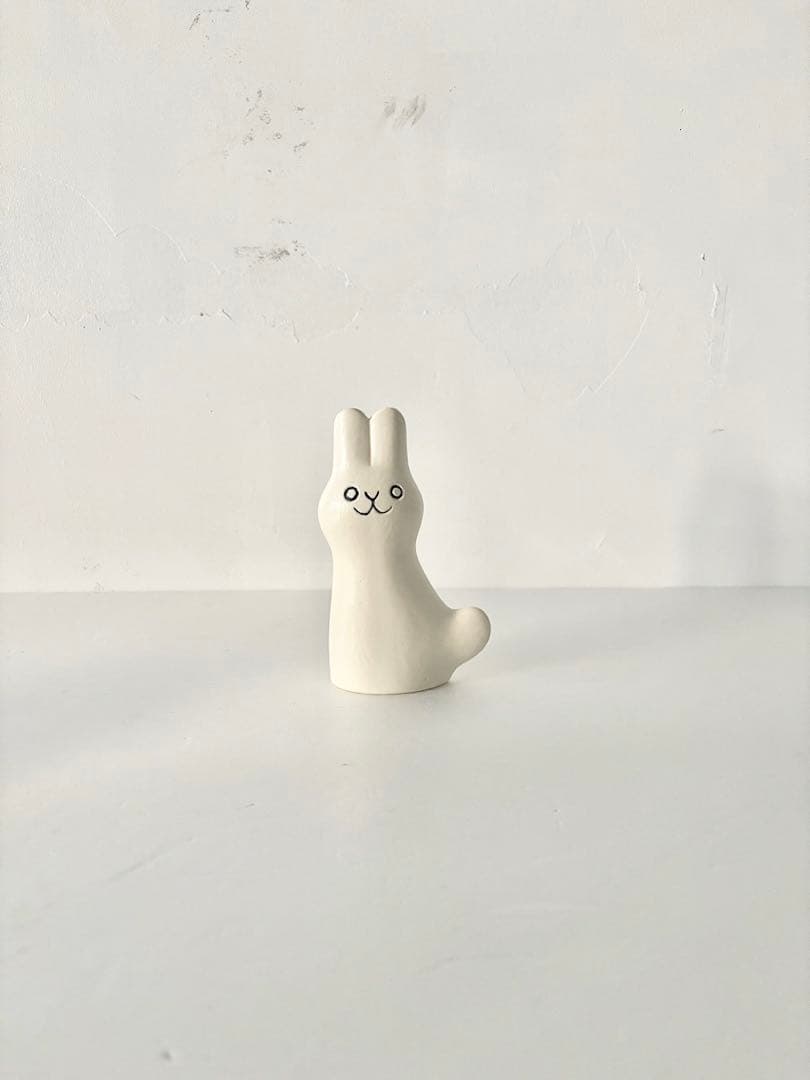 【美品】鹿児島睦　En Liten Van 　Rabbit　ホワイト