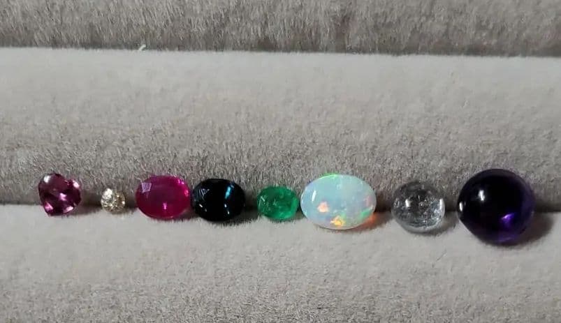 豪華天然ルースセット 1582