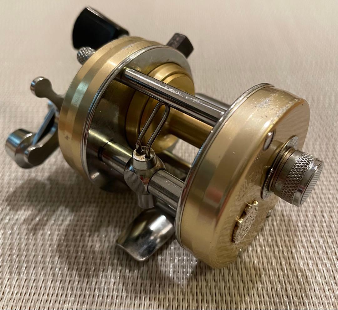 ABU Ambassadeur 2500C ベイトキャスティングリール