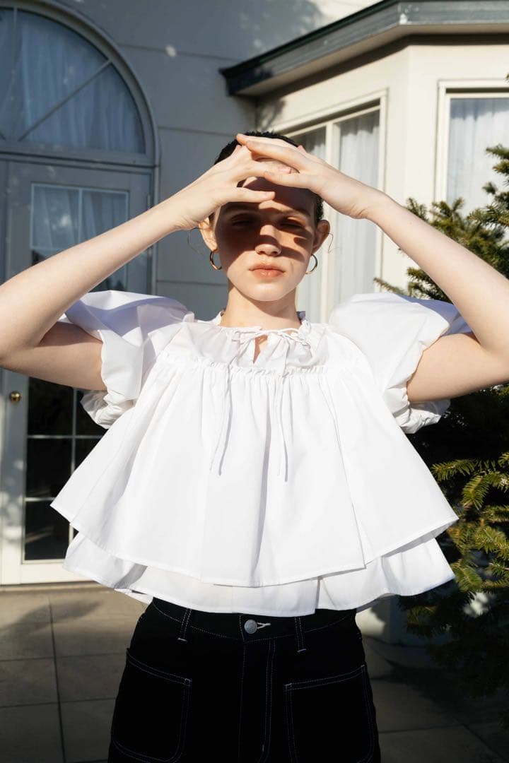 【くるみ。】Porto Puff Blouse white THETOE