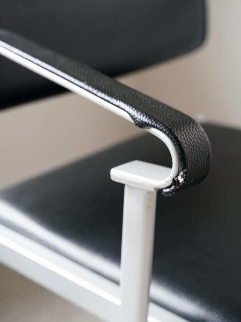 postmodern vintage レザー アームチェア ミッドセンチュリー