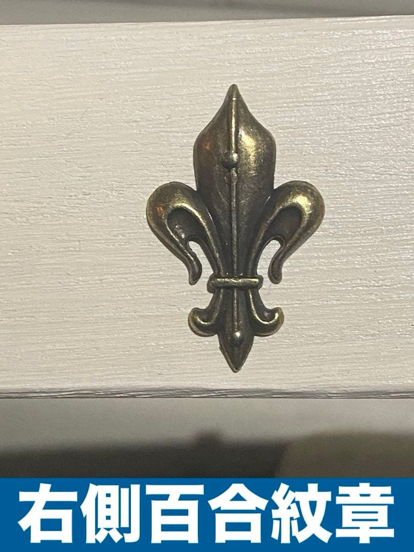 ロココ仕様♦️４連 ハンガーラック♦️小物掛け付♦️白＆レッド♦️百合紋章♦️桐材 送料込