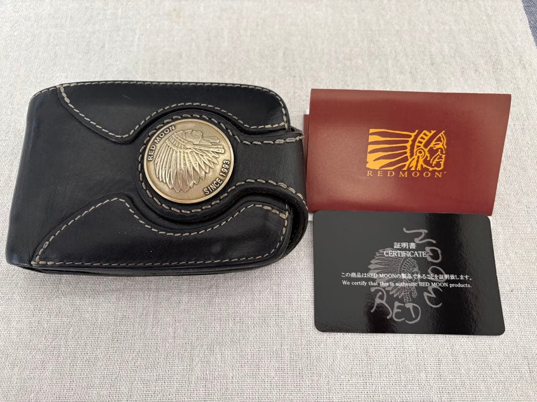 REDMOON ブラックレザー 二つ折り財布