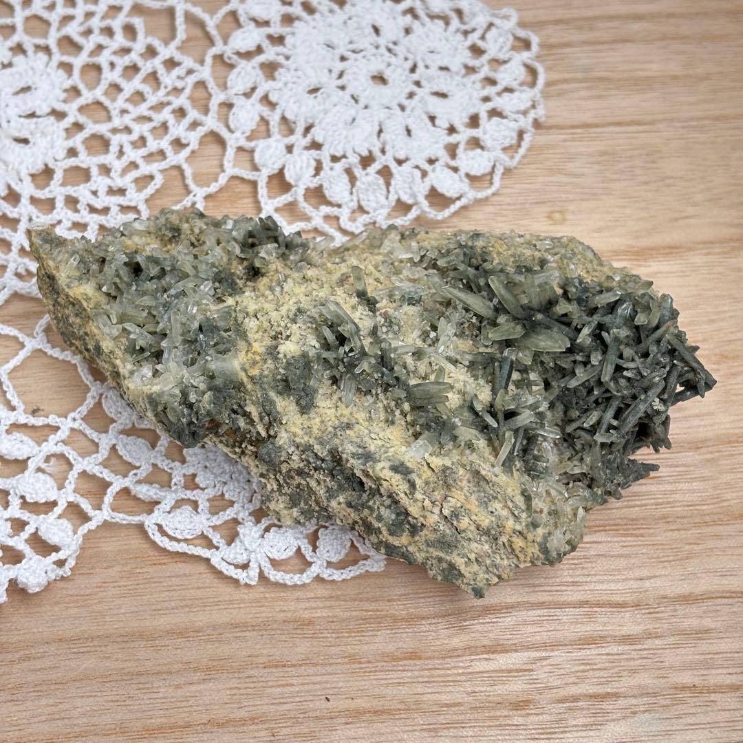 天然石　ガネーシュヒマール産クラスター　パワー強め　取扱注意