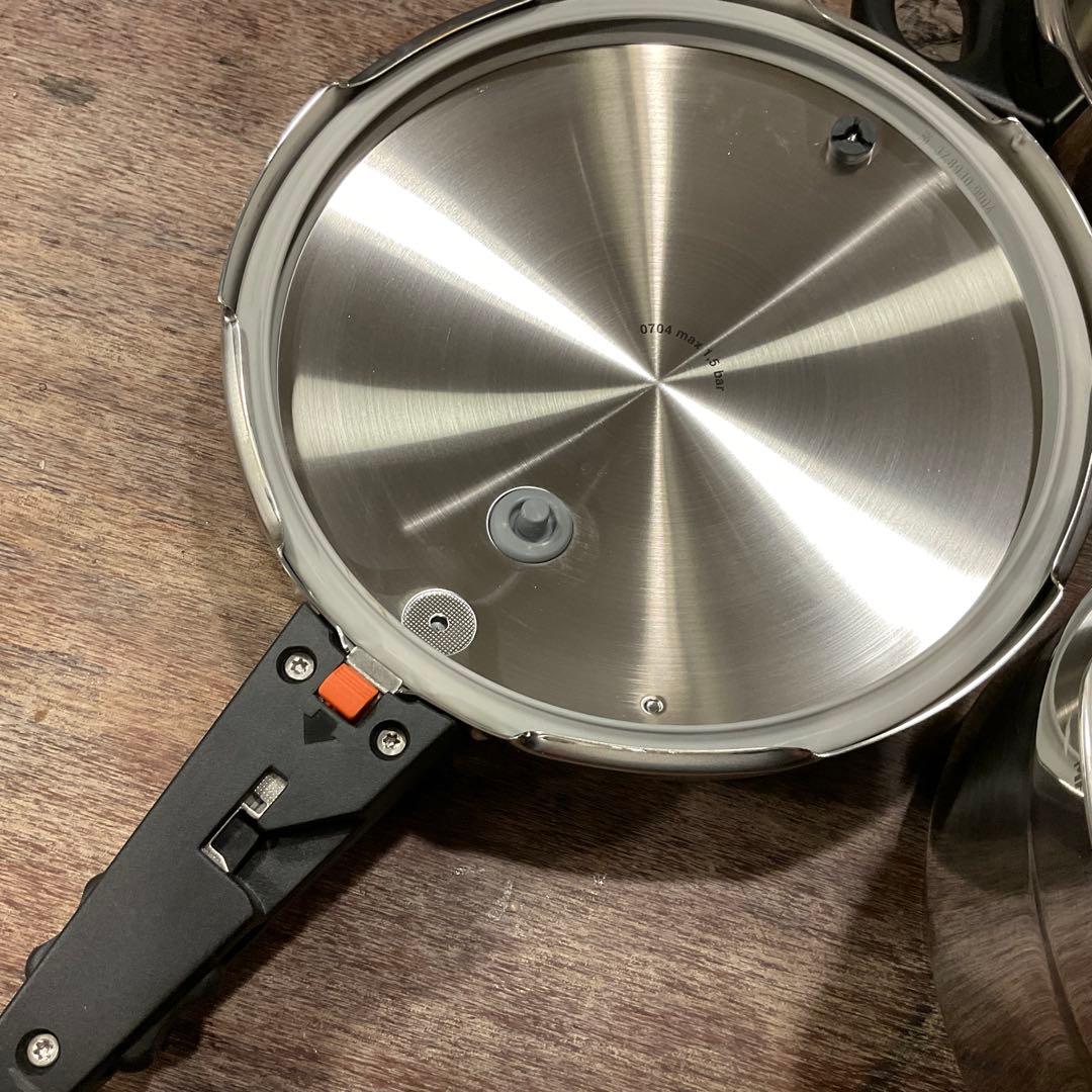 未使用！WMF ヴェーエムエフ 圧力鍋 4.5L,3L セット ステンレス蓋