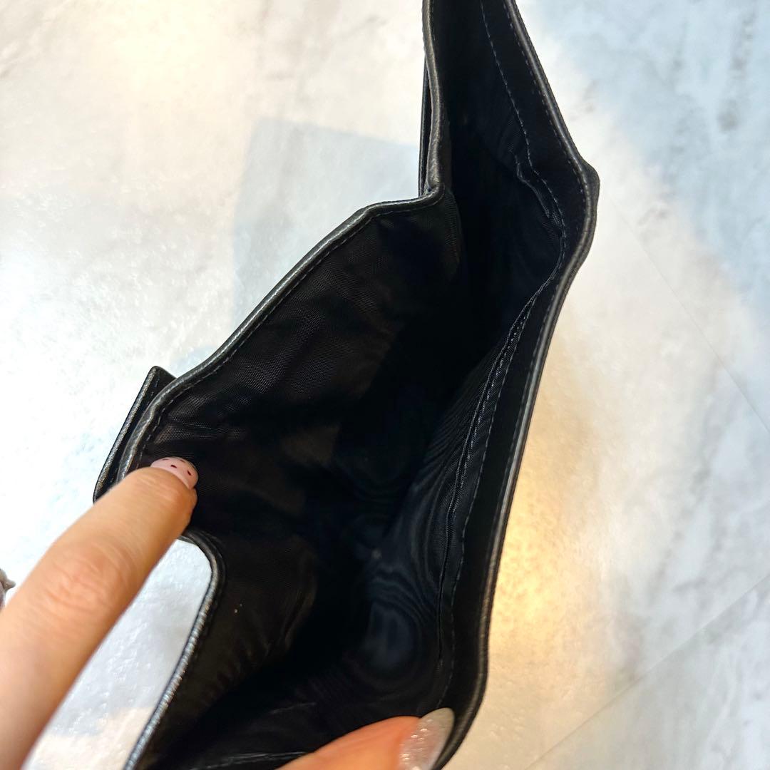 美品 PRADA ブラック レザー ナイロン 二つ折り財布 三つ折財布