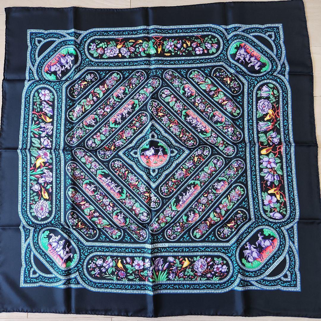 HERMÈS　シルクスカーフ　カレ90