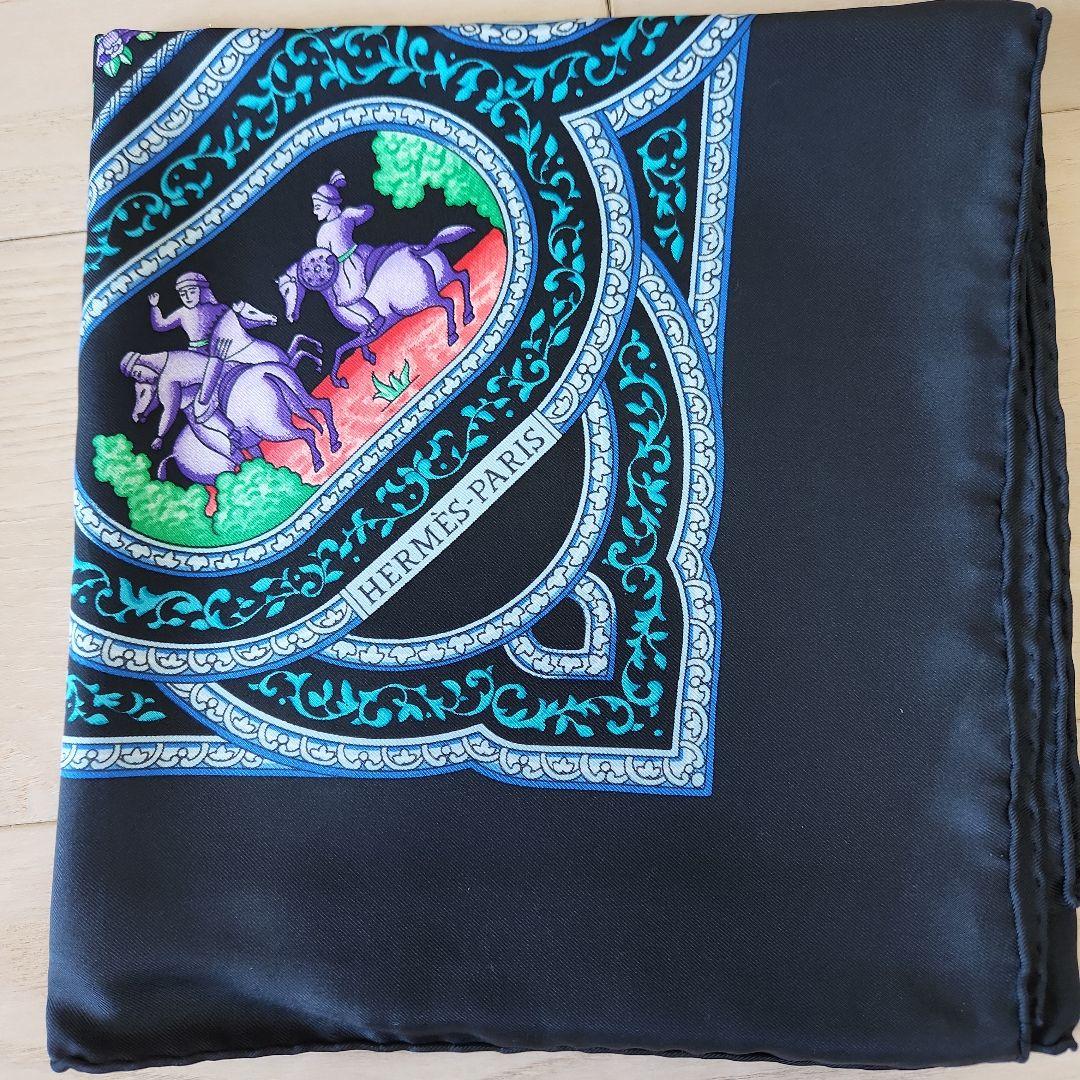 HERMÈS　シルクスカーフ　カレ90