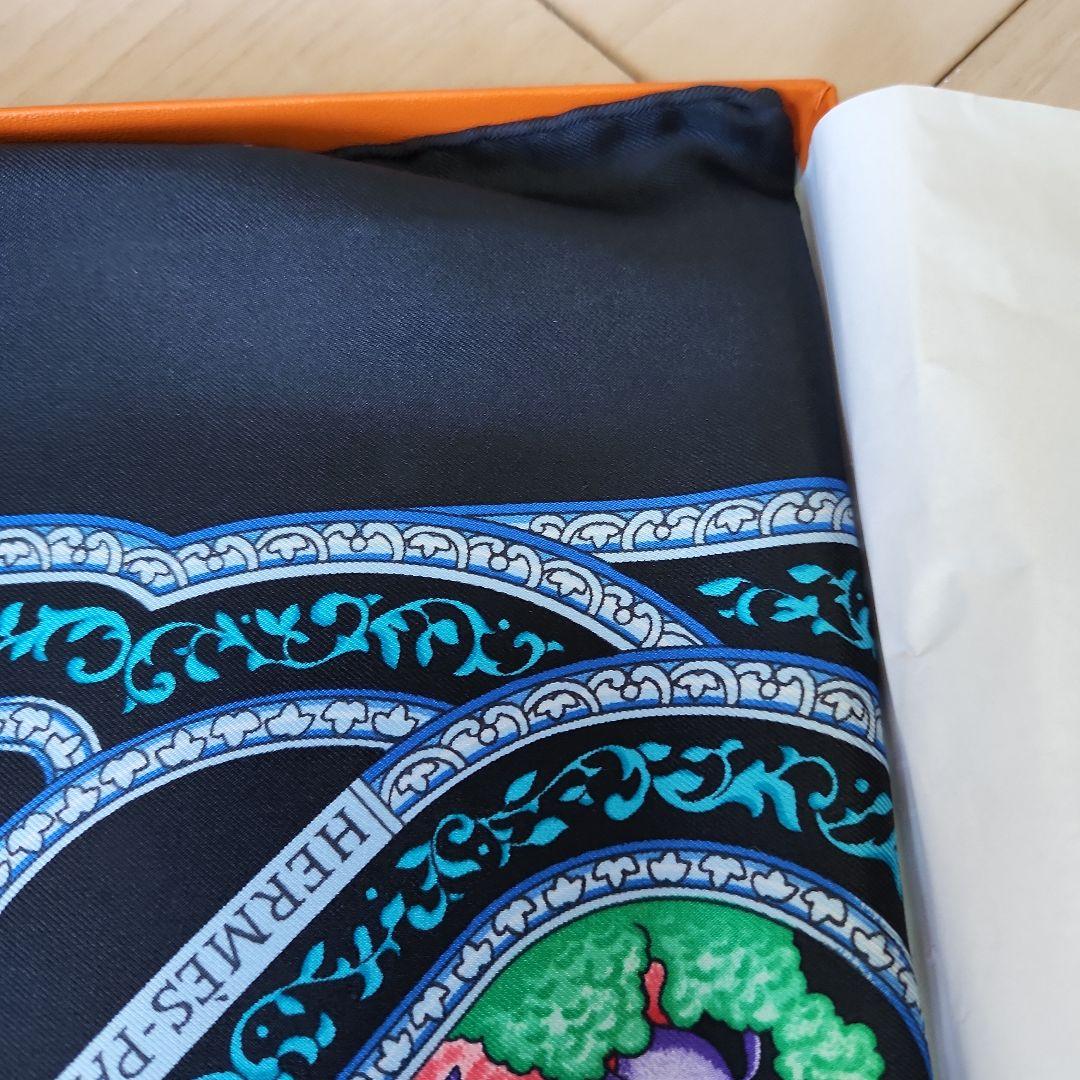 HERMÈS　シルクスカーフ　カレ90