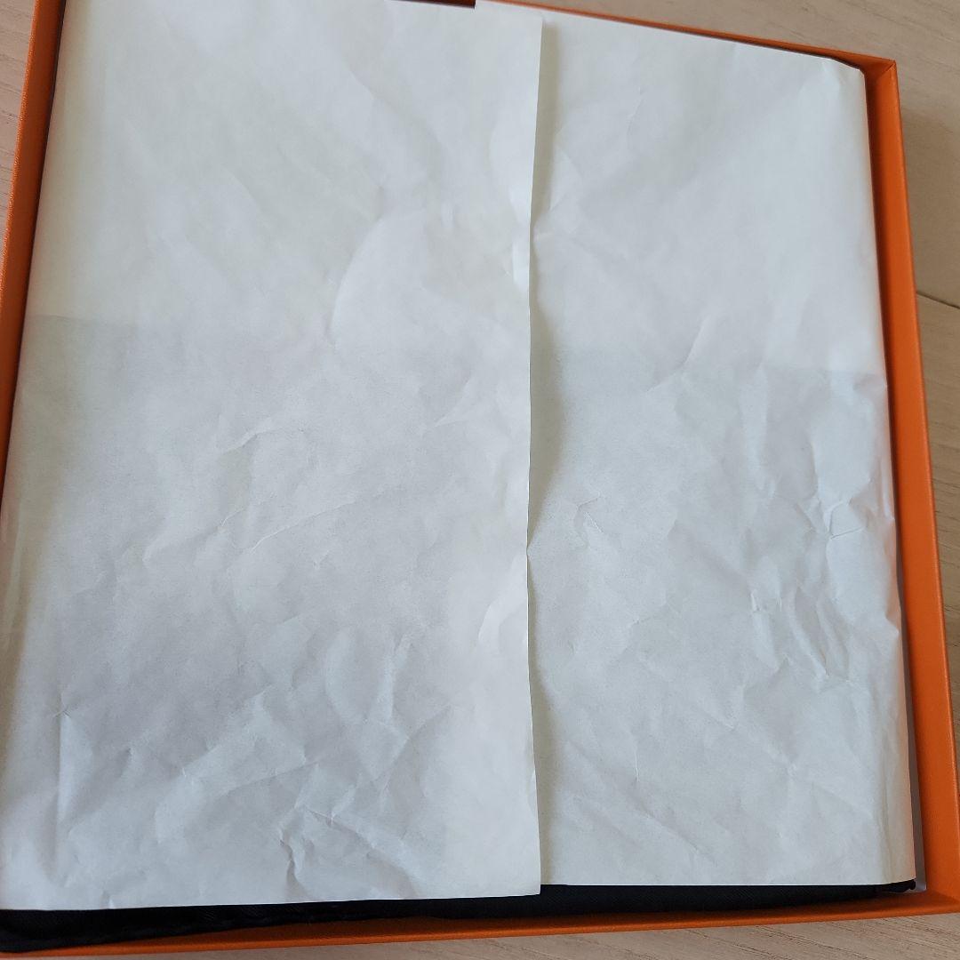 HERMÈS　シルクスカーフ　カレ90