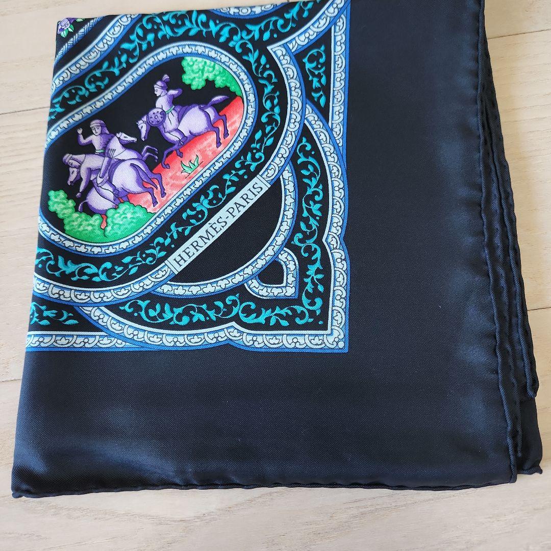 HERMÈS　シルクスカーフ　カレ90