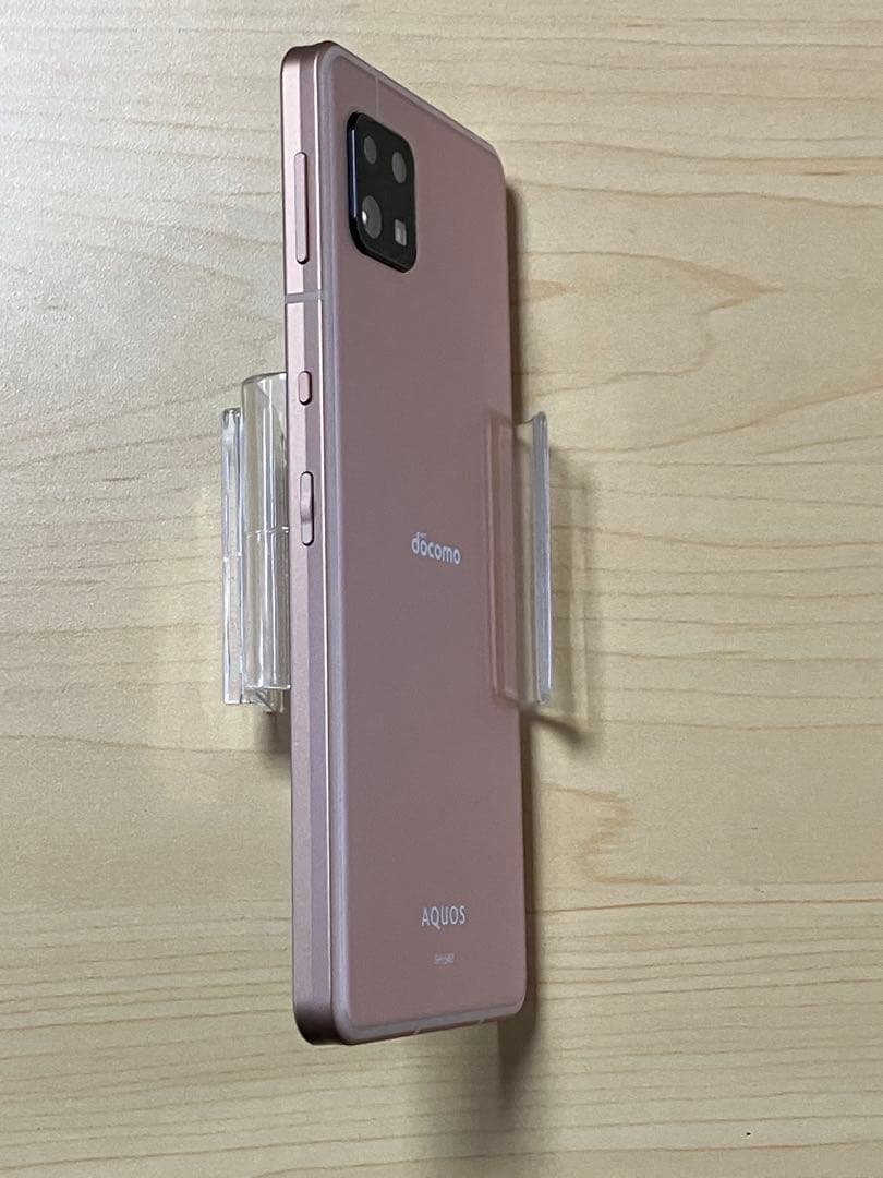 美品 AQUOS sense 6 SH-54B ドコモ SIMフリー U7