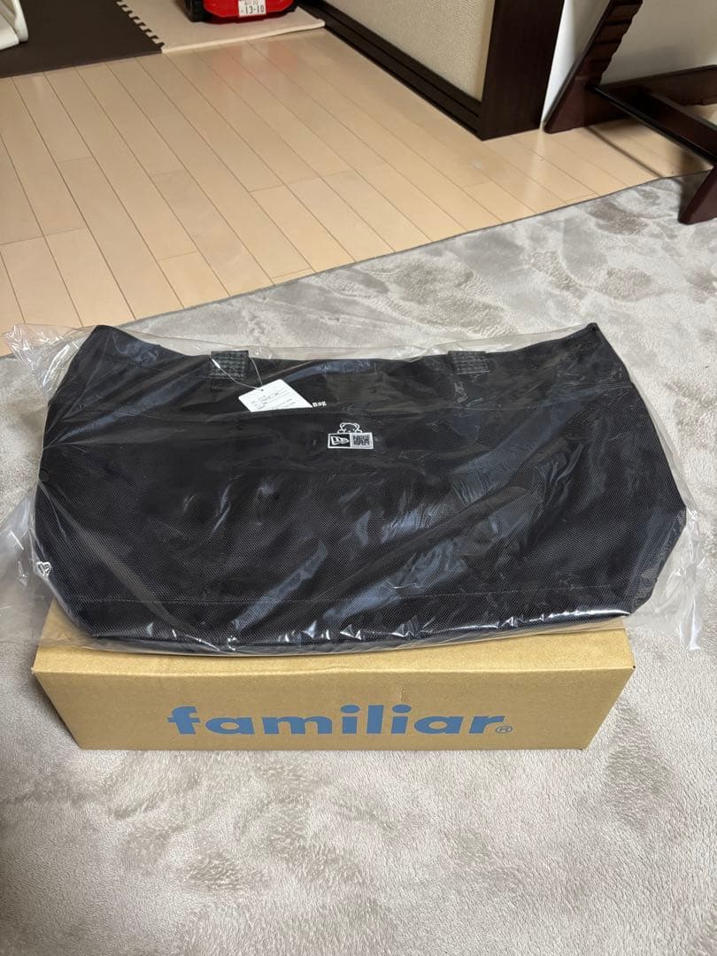 familiar NEWERA コラボ　黒 トートバッグ