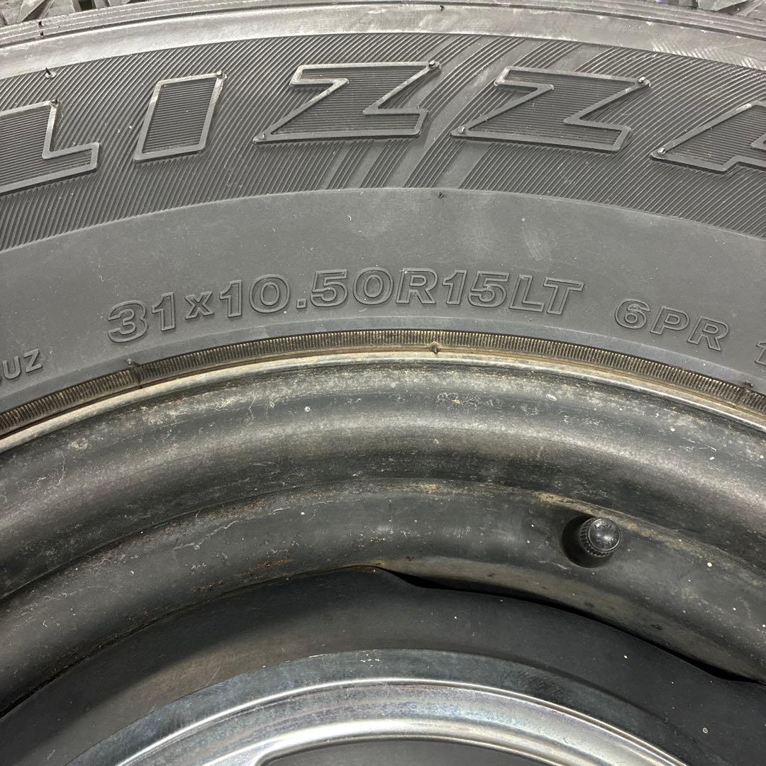 スタッドレス　31x10.50R15 ブリヂストン ブリザック BLIZZAK