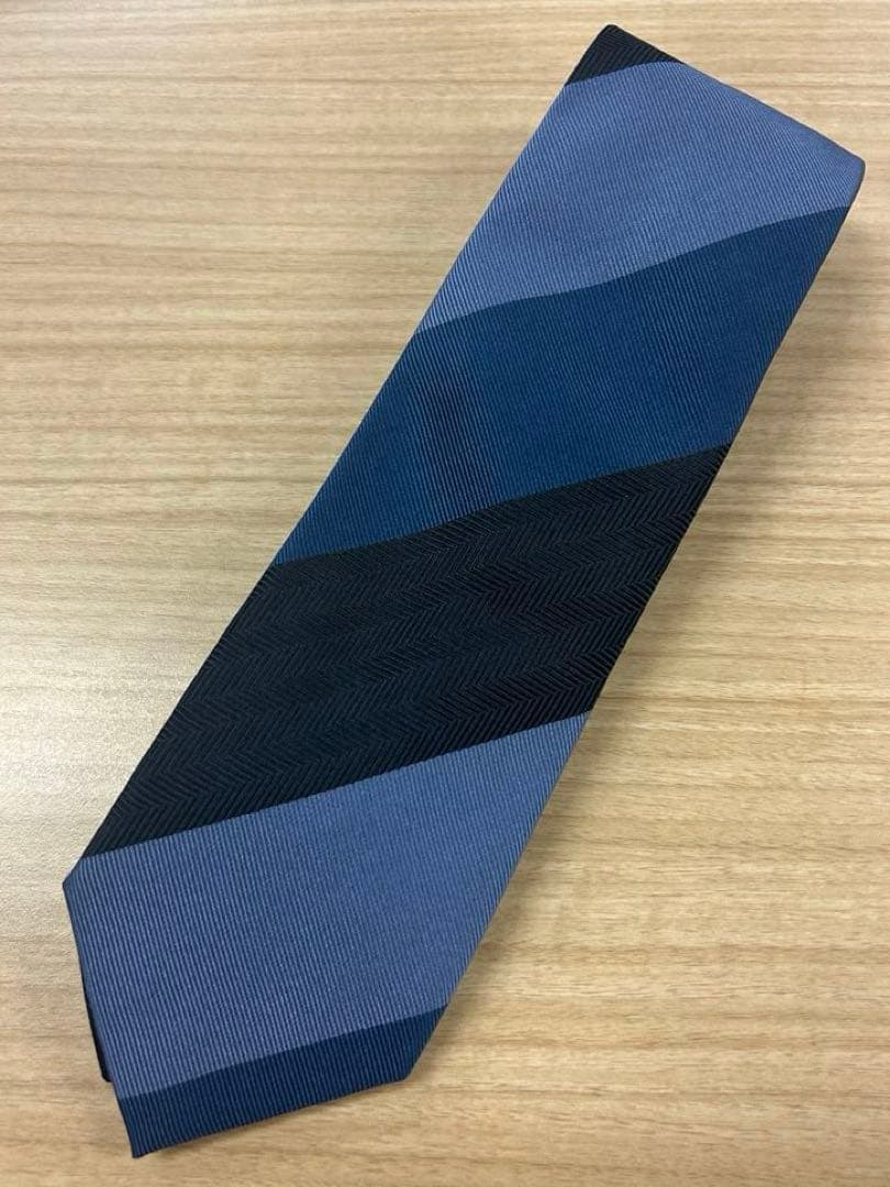 Holiday & Brown ネクタイ