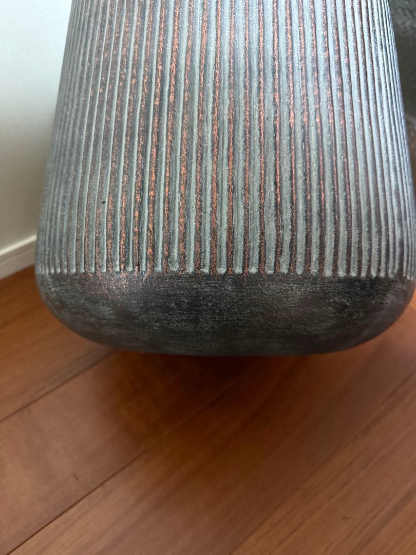 陶器製　大型プランター　テラコッタ　底穴あり ストライプ模様