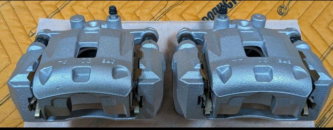 ZC33Sスイフトスポーツ用フロントブレーキキャリパー左右セット（O/H済み）