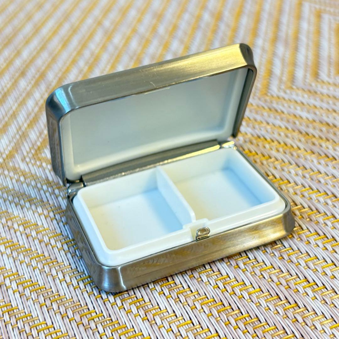 美品★未使用★TUMI(トゥミ)★ピルケース シルバー