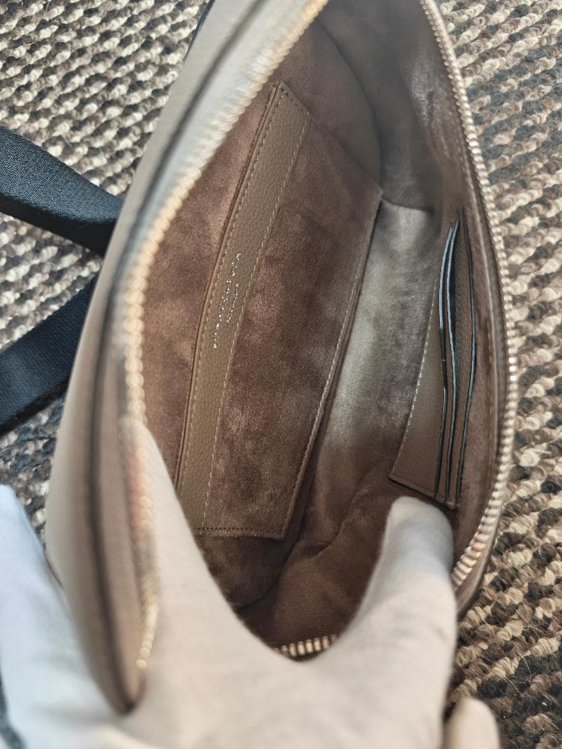 未使用品 ボナベンチュラ リアム クロスボディバッグ ショルダーバッグ エトープ