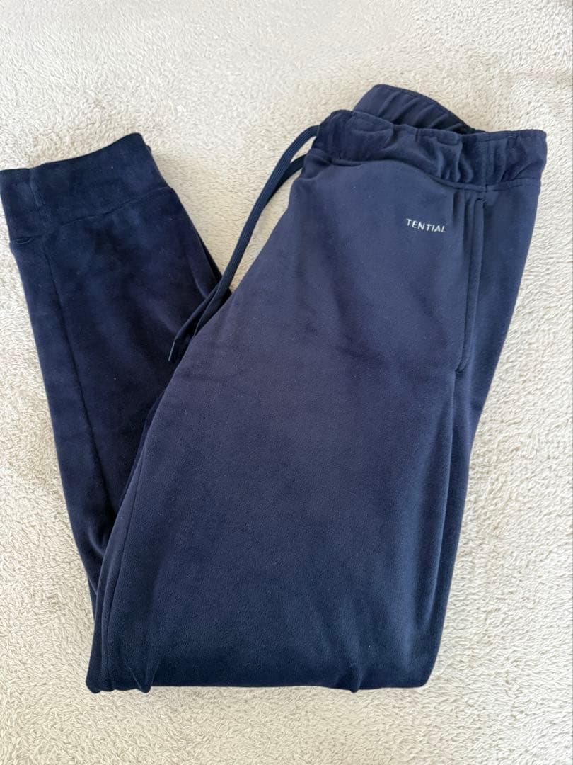 BAKUNE バクネ ベロア　上下セット ユニセックス　Mサイズ リカバリー