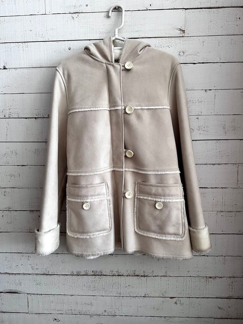 〈バーバリー〉フード付きムートンコート 160 ホワイト